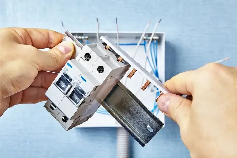 How Handymen Tackle Electrical Repairs Without Hassles in Carson, CA